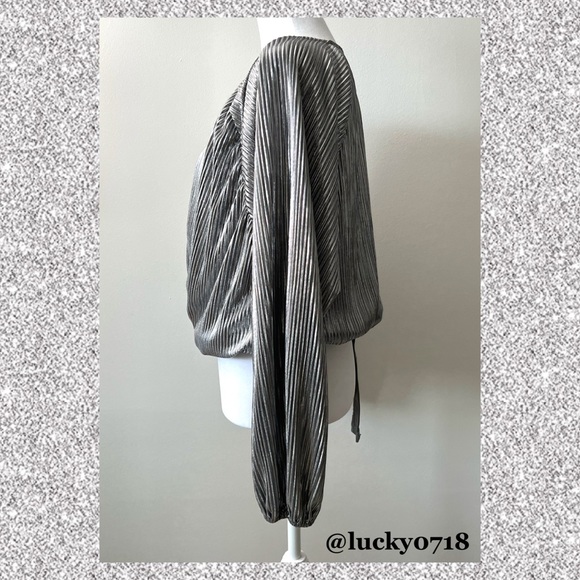 Lovers + Friends NWT Silver Metallic Jayda Bodysuit Sz S - Picture 5 of 9